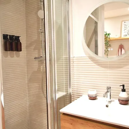 Apartment Casa Del Pez, A 2min De La Et Du Port A Pied Bandol